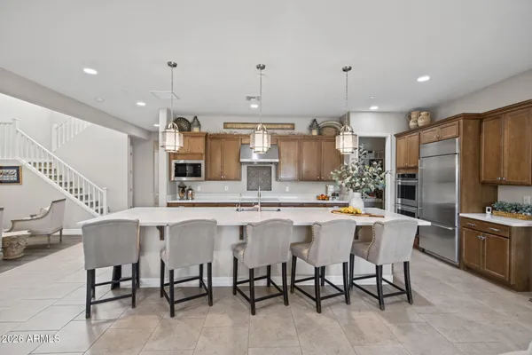 7329 E CONQUISTADORES DR