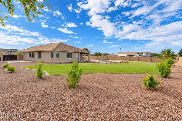 6361 S SKY CT