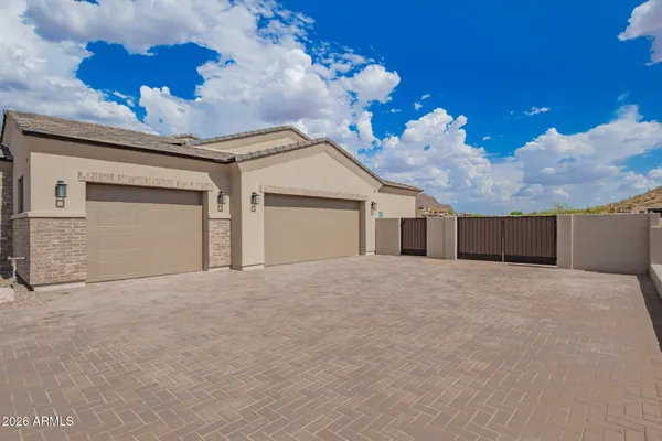 8871 E CANYON VISTA DR
