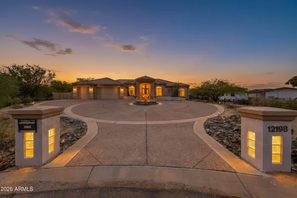 12198 E DOUBLETREE RANCH RD