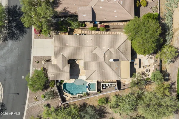 2330 W MUIRFIELD DR