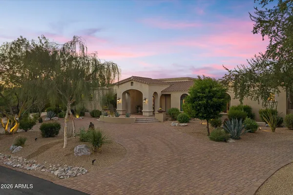 8036 E CONQUISTADORES DR