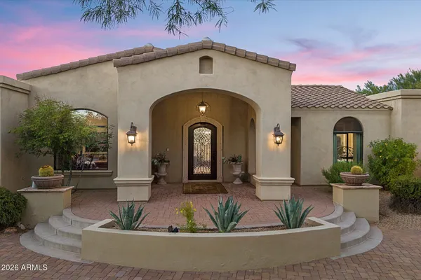 8036 E CONQUISTADORES DR