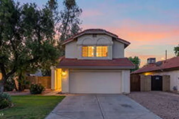 2307 W ORCHID LN