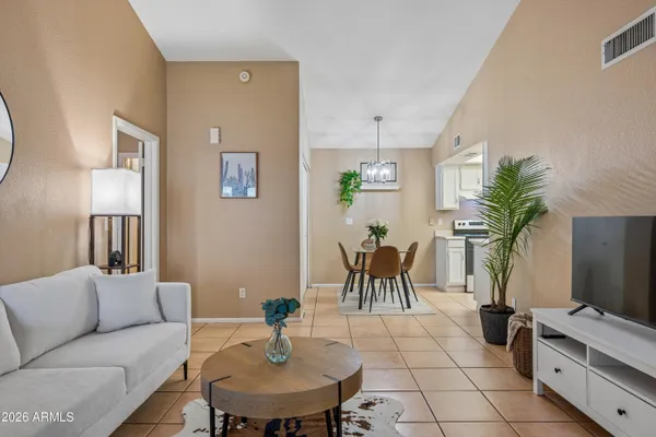 5136 E EVERGREEN ST 1127