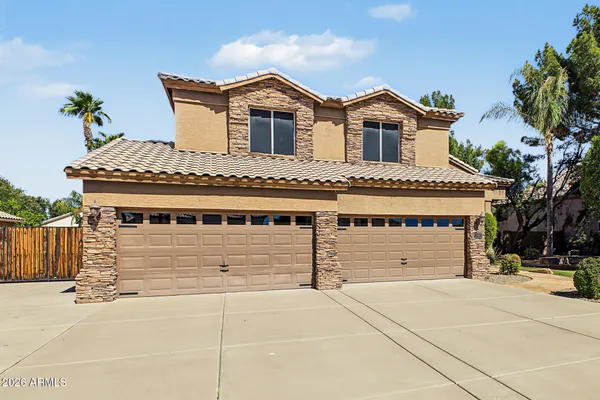 2102 E SIERRA MADRE AVE