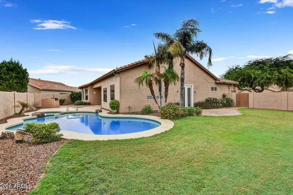 8751 W SIERRA PINTA DR