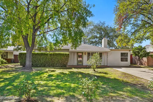 807 E LAMAR RD