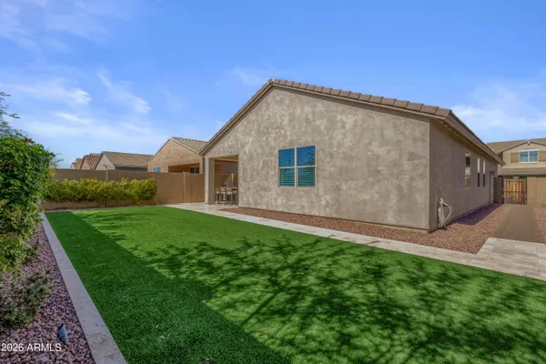 2917 W LAREDO LN