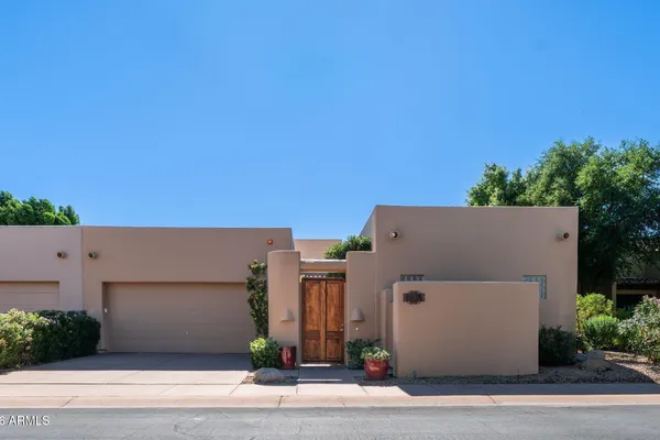 6711 E CAMELBACK RD 70