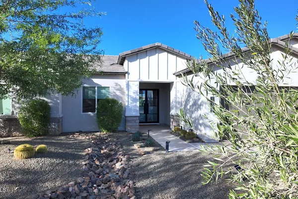 13736 E RANCHO LAREDO DR