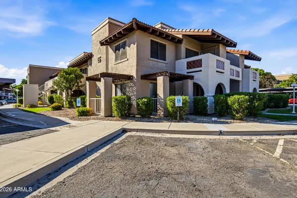 5757 W EUGIE AVE 1073