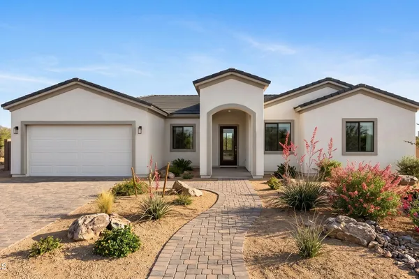 4235 N MONTEZUMA DR