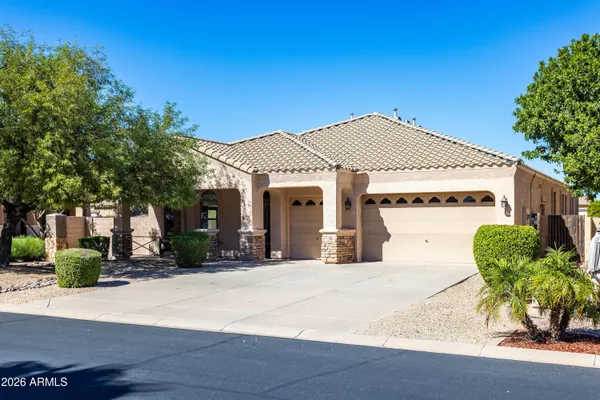 5512 E DIONYSUS DR