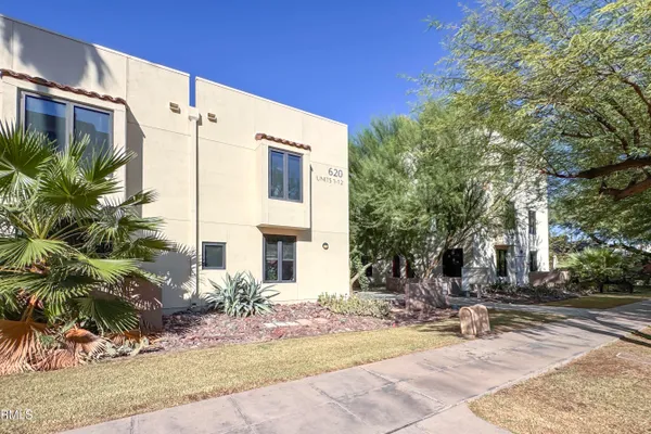 620 N 4TH AVE 1