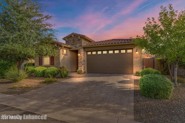 609 E PASARO DR