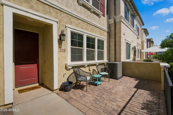 1821 E BERNIE LN 104
