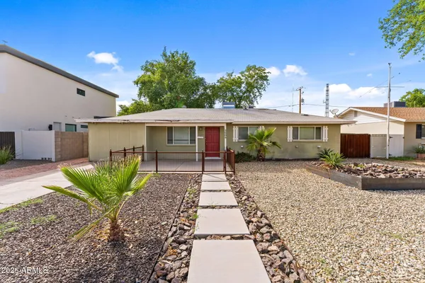 3608 N NAVAJO TRL