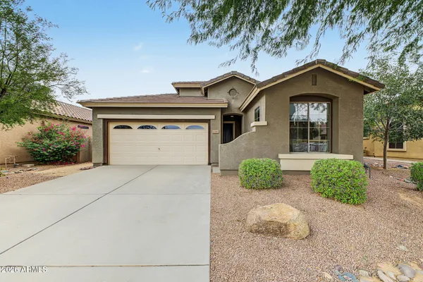 3382 E PACKARD DR