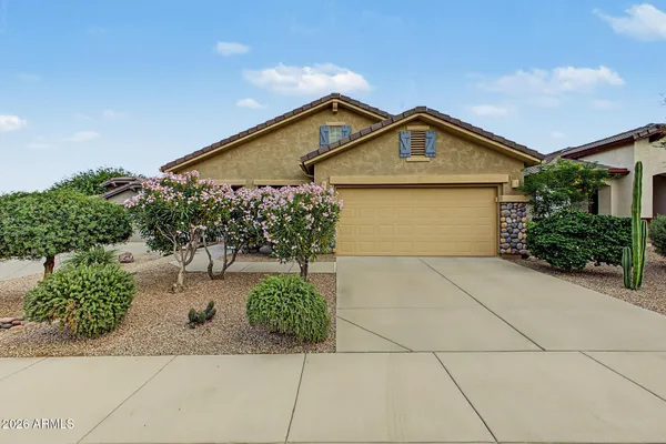 241 W SUMMIT CIR