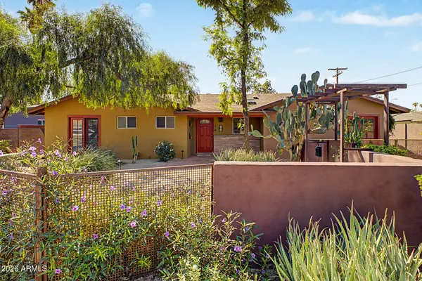 507 E SOLANA DR