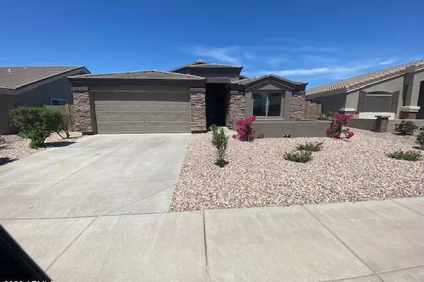 742 E DRAGON SPRINGS DR