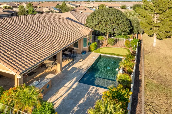 41927 W SOLITARE DR