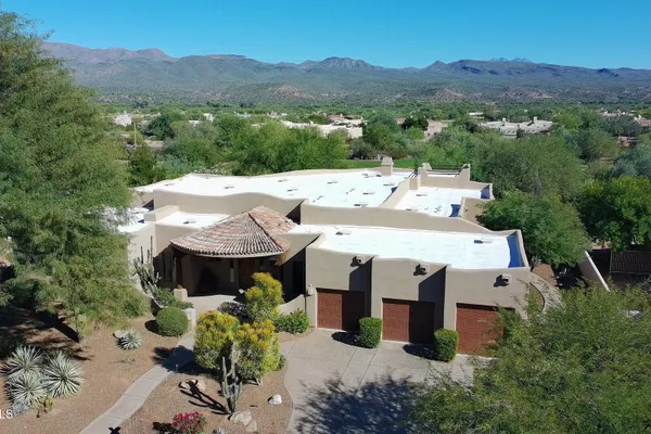 27609 N DESIERTO DR