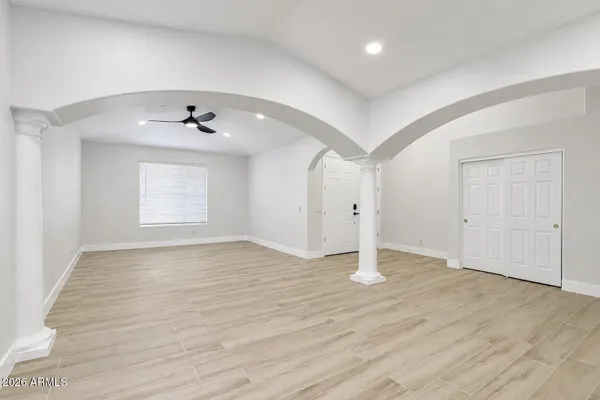 1942 S ARROYO LN