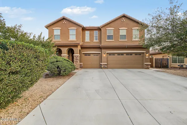 2877 E ISAIAH AVE