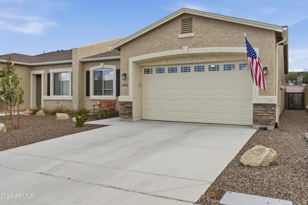 6919 E BYRON PL --
