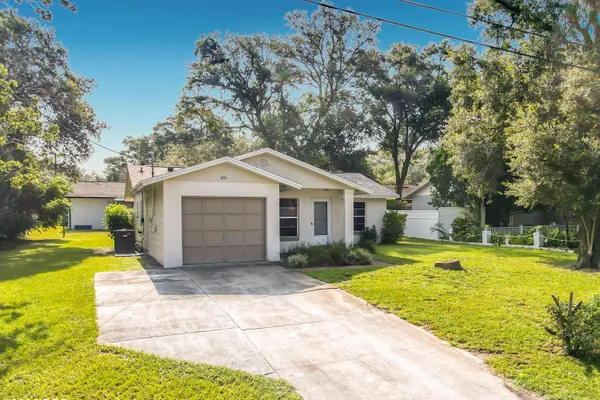 651 W BLUE LAKE TER