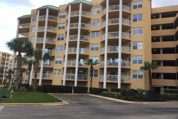 4650 LINKS VILLAGE DR C 102