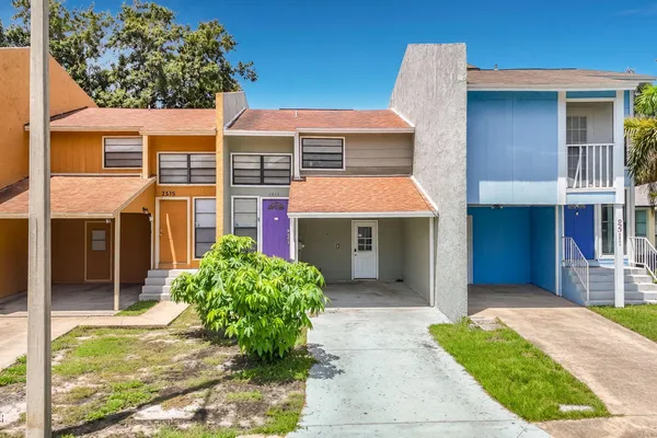 2513 E STANLEY MATTHEW CIR