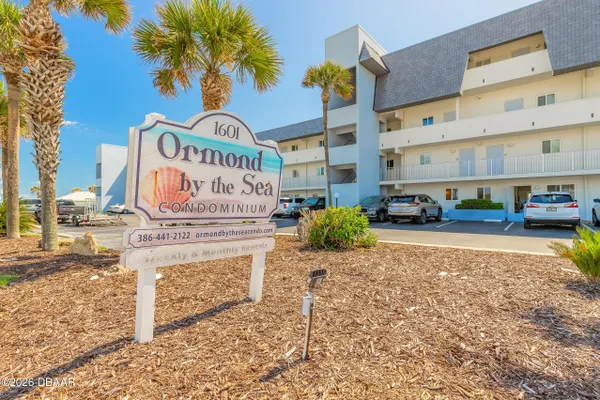 1601 OCEAN SHORE BLVD 220
