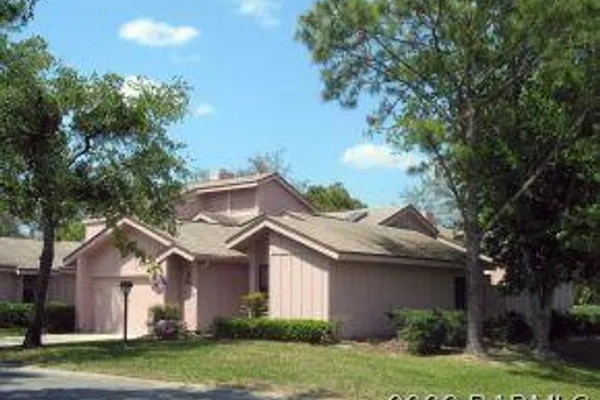 1900 WHISPERWOOD WAY 1