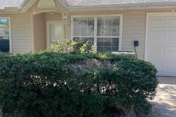 1018 GRAND HICKORY CIR