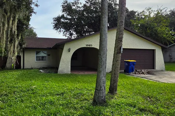 1865 ORANGE TREE DR