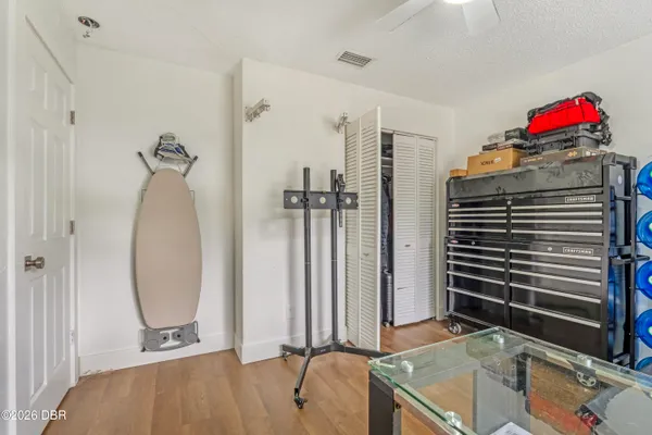 1571 HANCOCK LN