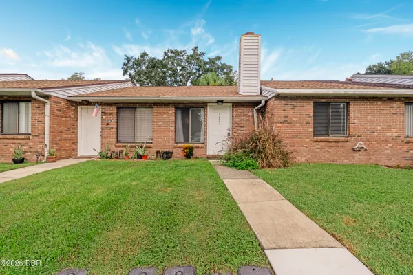 1571 HANCOCK LN
