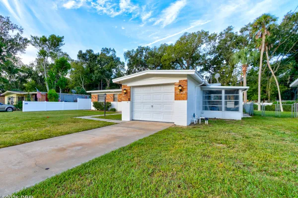 760 MAGNOLIA AVE