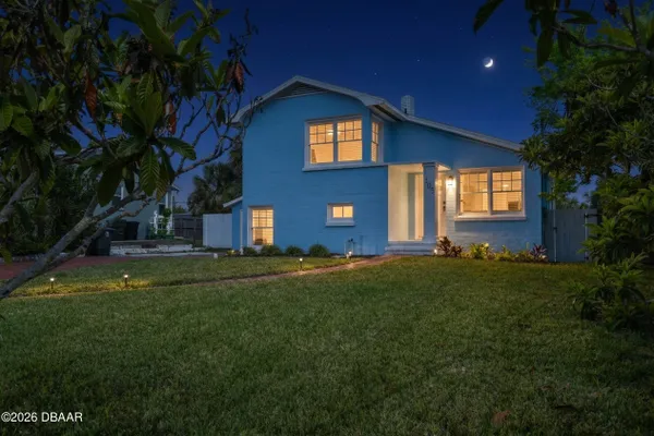 405 WISTERIA RD