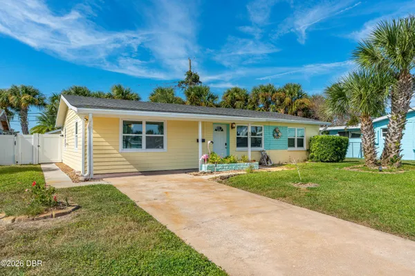 52 TROPICAL DR