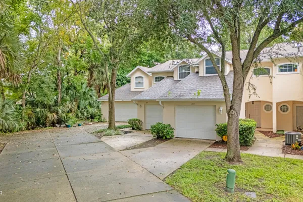 217 ARBORVUE TRL