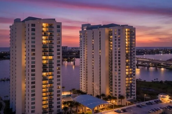 241 RIVERSIDE DR 0806
