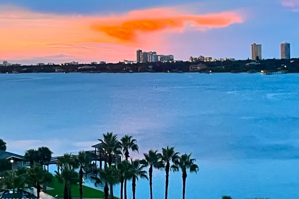241 RIVERSIDE DR 0806