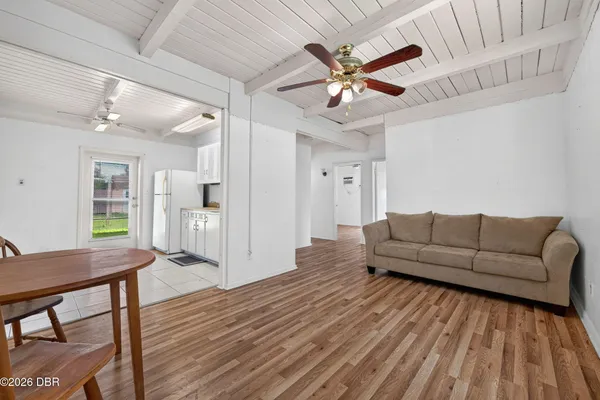 353 DOROTHY AVE