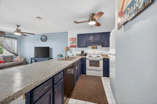 485 GULF SHORE DR 102