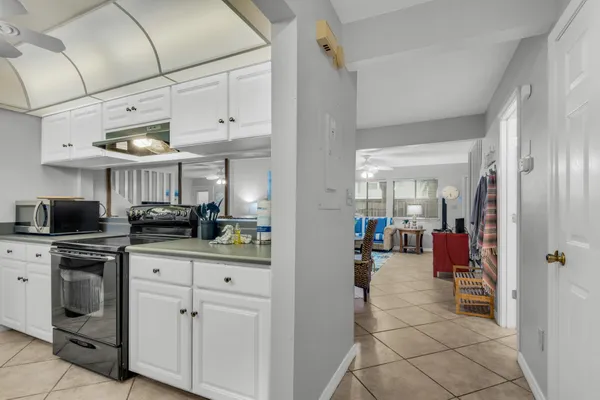 8443 GULF BLVD F26