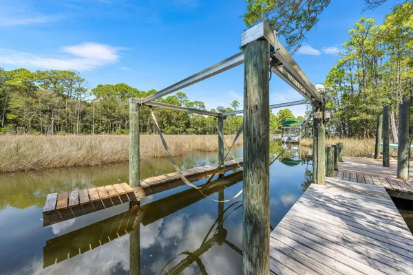 183 MUSSETT BAYOU CT